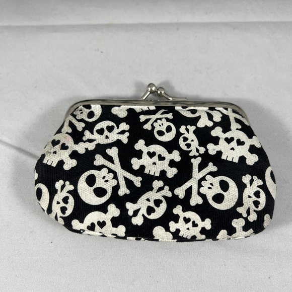 2 Skull Pouches Black White Skull Crossbones Gothic Alternative Spooky Edgy Cool - Picture 3 of 12